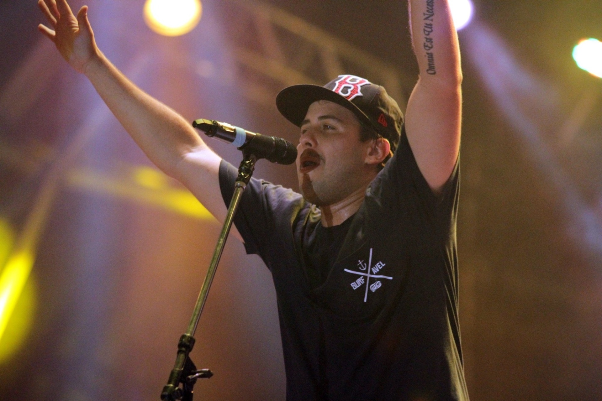 26.ago.2014 - O vocalista Bruno Diegues, do grupo Jeito Moleque, apresenta seu pagode romântico em Barretos - Paduardo/Phábrica de Imagens