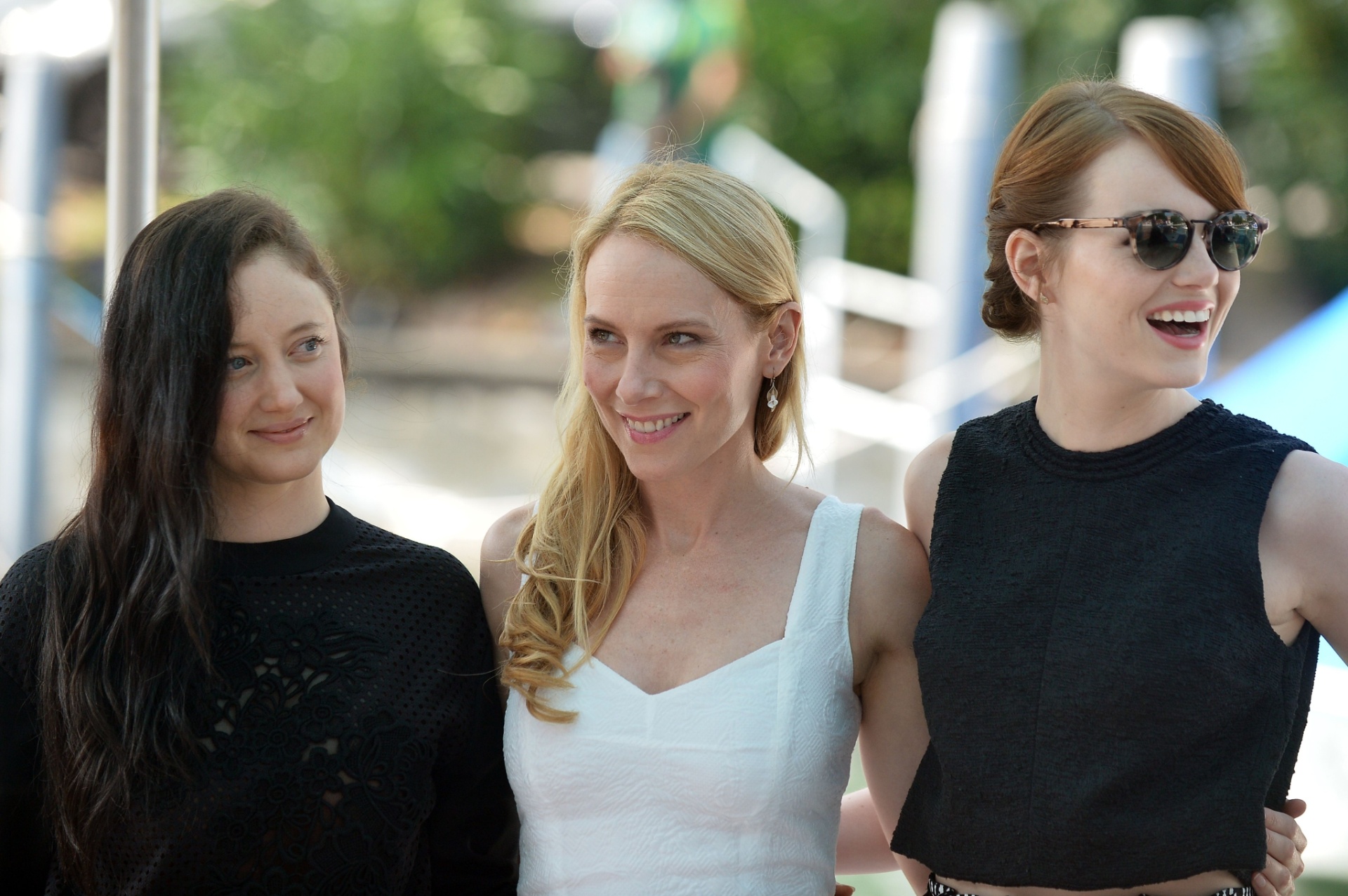 27.ago.2014 - Andrea Riseborough, Amy Ryan e Emma Stone participam da abertura do 71º Festival de Veneza, onde promovem onde promove "Birdman" - Tiziana Fabi/AFP