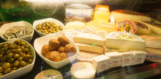No evento é possível provar diversos tipos de queijos, como o holandês gouda - Divulgação