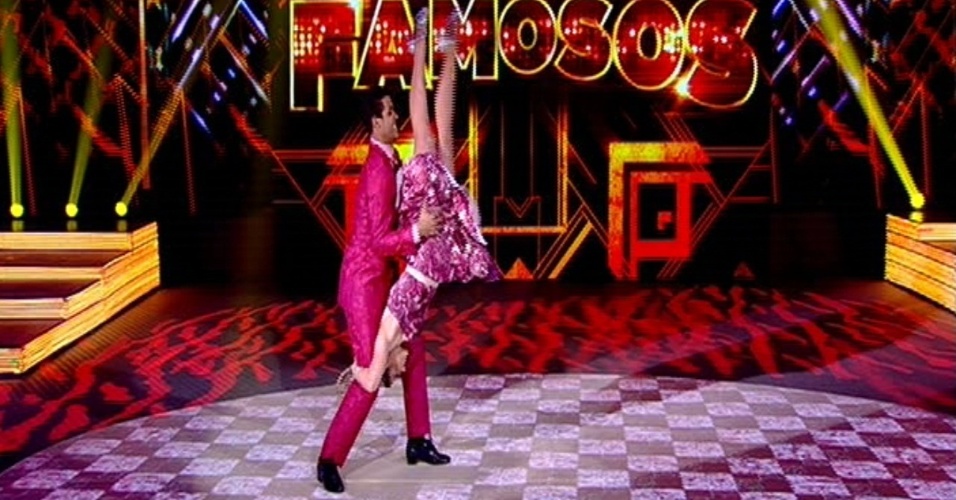 31.ago.2014 - Marcello Melo Jr e a bailarina Raquel Guarini se empolgam ao dançar o rock na "Dança dos Famosos". Eles se apresentaram ao som da música "Be Bob A Lula"