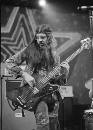 Músico Glenn Cornick, baixista da formação original da banda Jethro Tull,  - Divulgação