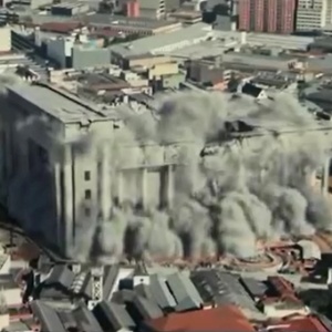 Templo de Salomão, em São Paulo, é destruído na obra da artista Yael Bartana - Reprodução - Reprodução