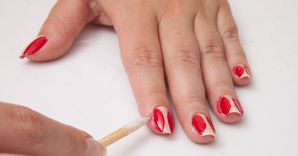 Unhas decoradas para a primavera - Fabiano Cerchiari/UOL