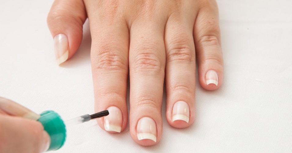 Unhas decoradas para a primavera - Fabiano Cerchiari/UOL