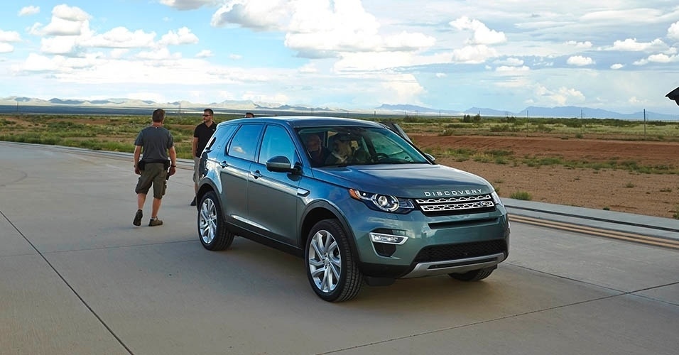 Land Rover Discovery Sport - Divulgação