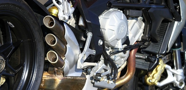 MV Agusta Brutale 800 - Mario Villaescusa/Infomoto - Mario Villaescusa/Infomoto