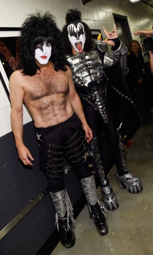 9.set.2014 - Os músicos Gene Simmons e Paul Stanley, do Kiss, marcam presença no Fashion Rocks, em Nova York, nos Estados Unidos