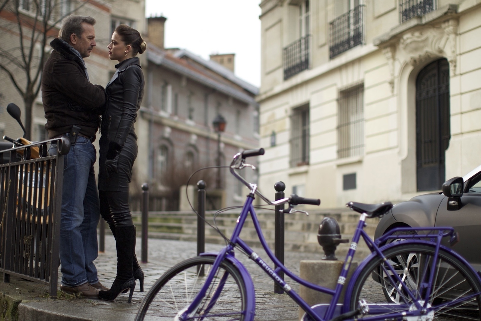 Cena de "3 Dias Para Matar" - Divulgação