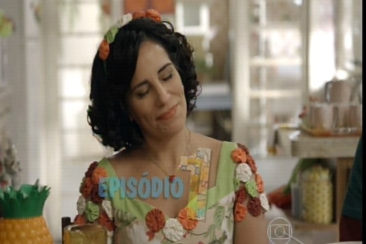 11.set.2014 - Gloria Pires interpreta a personagem Nenê no último capítulo de "A Grande Família" intitulado "Episódio 1"
