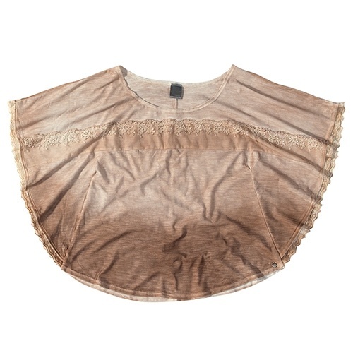 Bata bege com tingimento ombré, da Malwee. Preço: R$ 119,99. Informações: www.malwee.com.br | Preço e disponibilidade pesquisados em setembro de 2014 e sujeitos a alterações - Divulgação