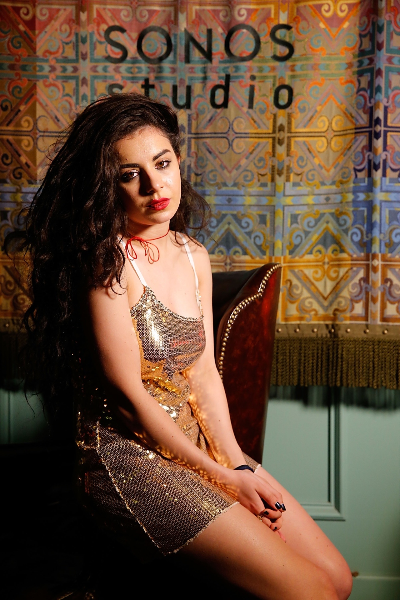 10.jun.2014 - Charli XCX (Charlotte Emma Aitchison) posa para retrato no Sonos Studio, em Los Angeles - Getty Images