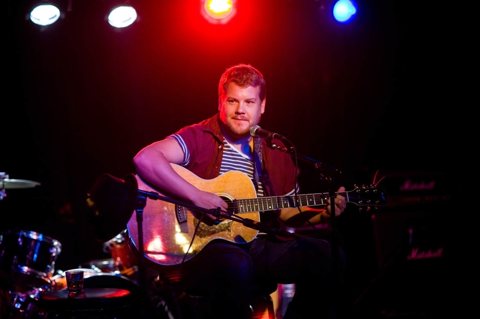 James Corden em cena de "Mesmo Se Nada Der Certo" - Divulgação