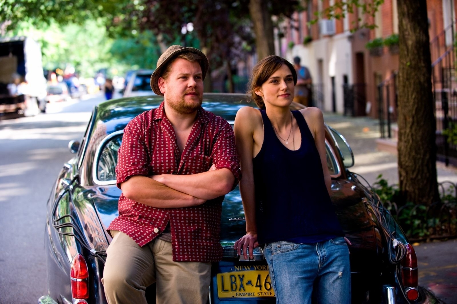 Keira Knightley e James Corden em cena de "Mesmo Se Nada Der Certo" - Divulgação