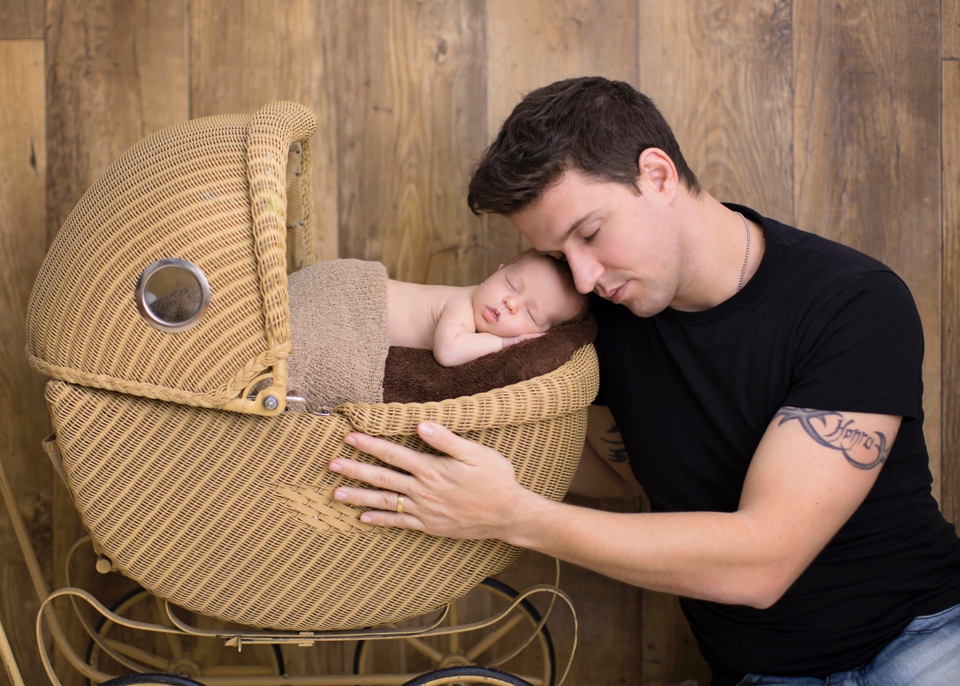 Muitos pais gostam de pesquisar as imagens que gostariam de ter no álbum e levam ideias para os profissionais. "Eles me mostram no celular o que viram e o que querem fazer", diz Eileen - Eileen Parker/Divulgação
