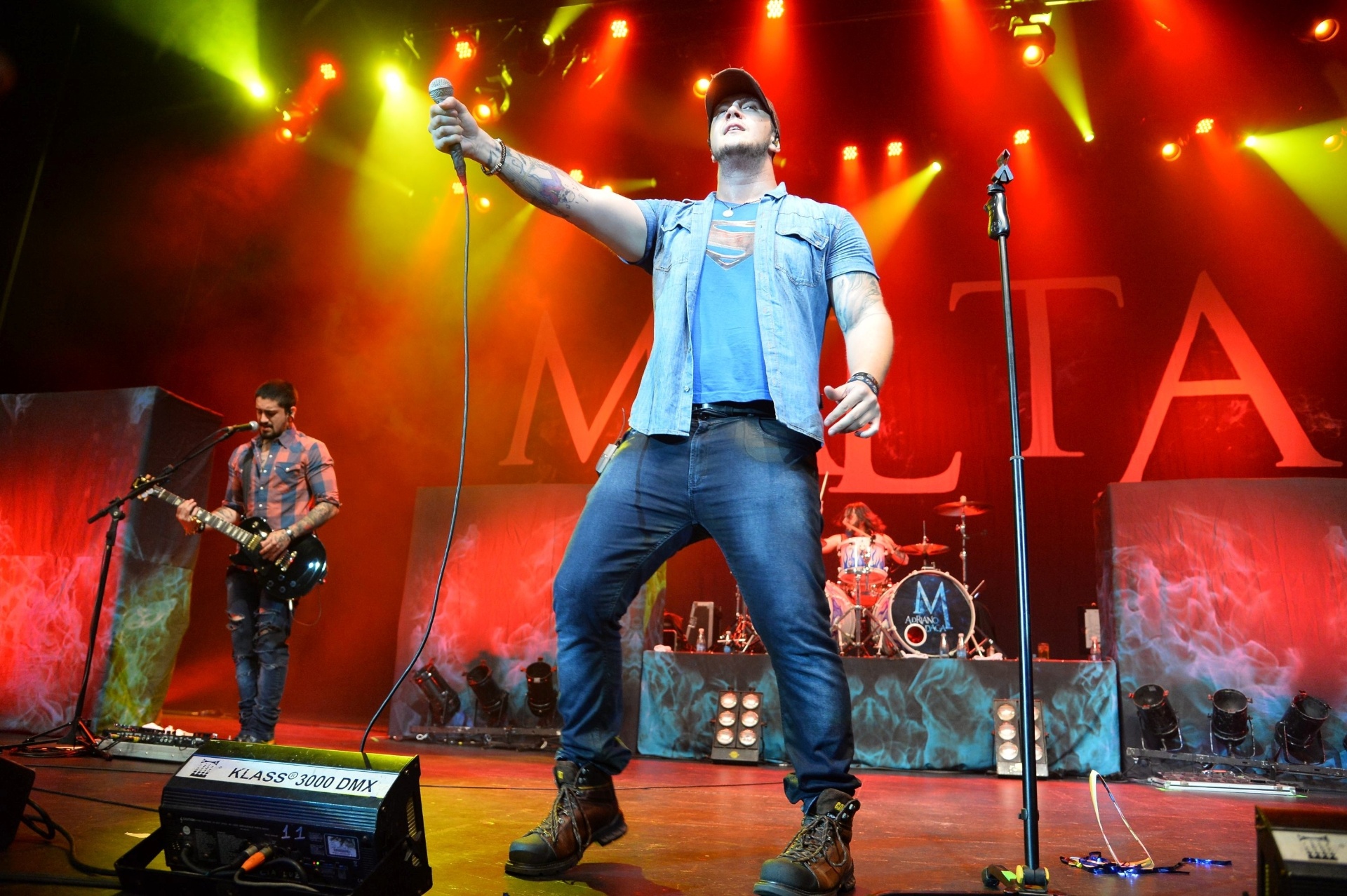 19.set.2014 - Banda Malta, ganhadora do reality show  "Superstar", faz primeira apresentação no Vivo Rio, no Rio de Janeiro - André Lobo/UOL