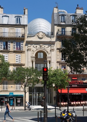 A Fundação Jerôme Seydoux-Pathé possui também ainda um centro de pesquisas e de documentação na área de cinema. - Coleção Jérôme Seydoux-Pathé