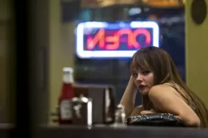 Atriz Chloe Grace Moretz fala sobre novo papel sombrio no filme O Protetor  - Entretenimento - R7 Pop