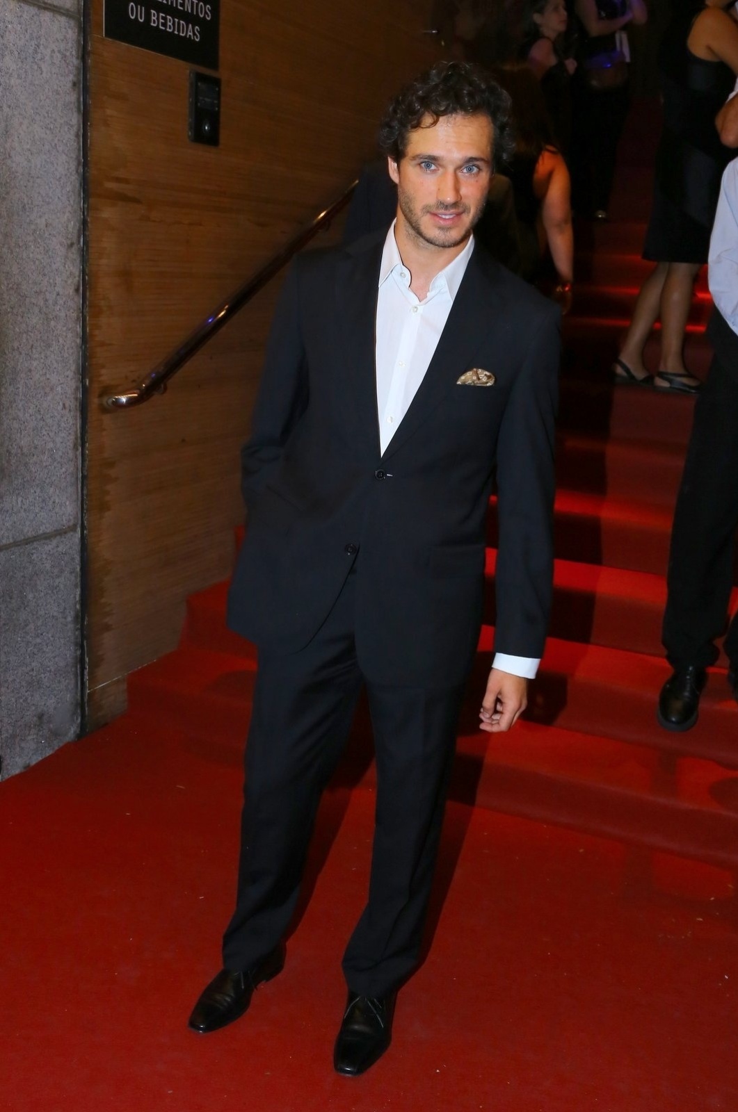 24.set.2014 - O ator português Paulo Rocha posa para fotos na abertura do Festival do Rio 2014. O evento vai até o dia 8 de outubro, com mais de 300 filmes na programação - Alex Palarea e Marcello Sá Barretto/AgNews