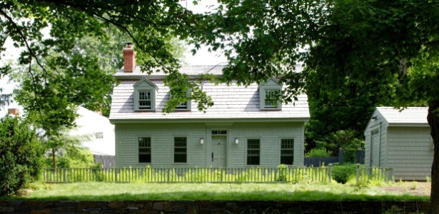 Casa teve telhado modificado e ganhou jardim "selvagem" em área rural próxima a NY - Jane Beiles/ The New York Times