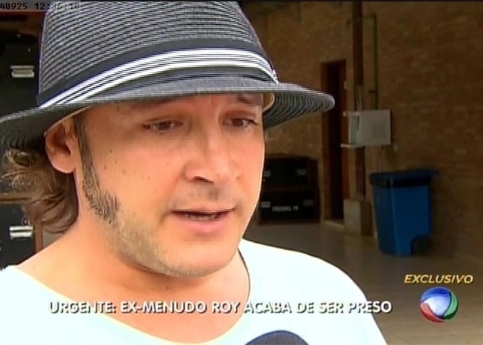 25.set.2014 - Roy Rossello deixa o reality "A Fazenda 7" e é levado para uma delegacia em Itu (SP) para prestar depoimento.