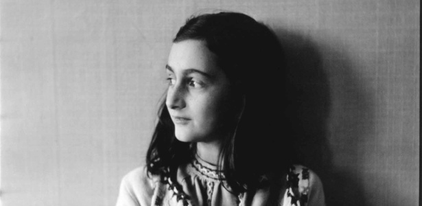 A adolescente judia foi morta aos 15 anos em um campo de concentração nazista. Seu diário conta como foram os dois anos em que a família viveu escondida com um grupo de judeus na Holanda e é considerado uma das obras mais respeitadas sobre o Holocausto. - Divulgação