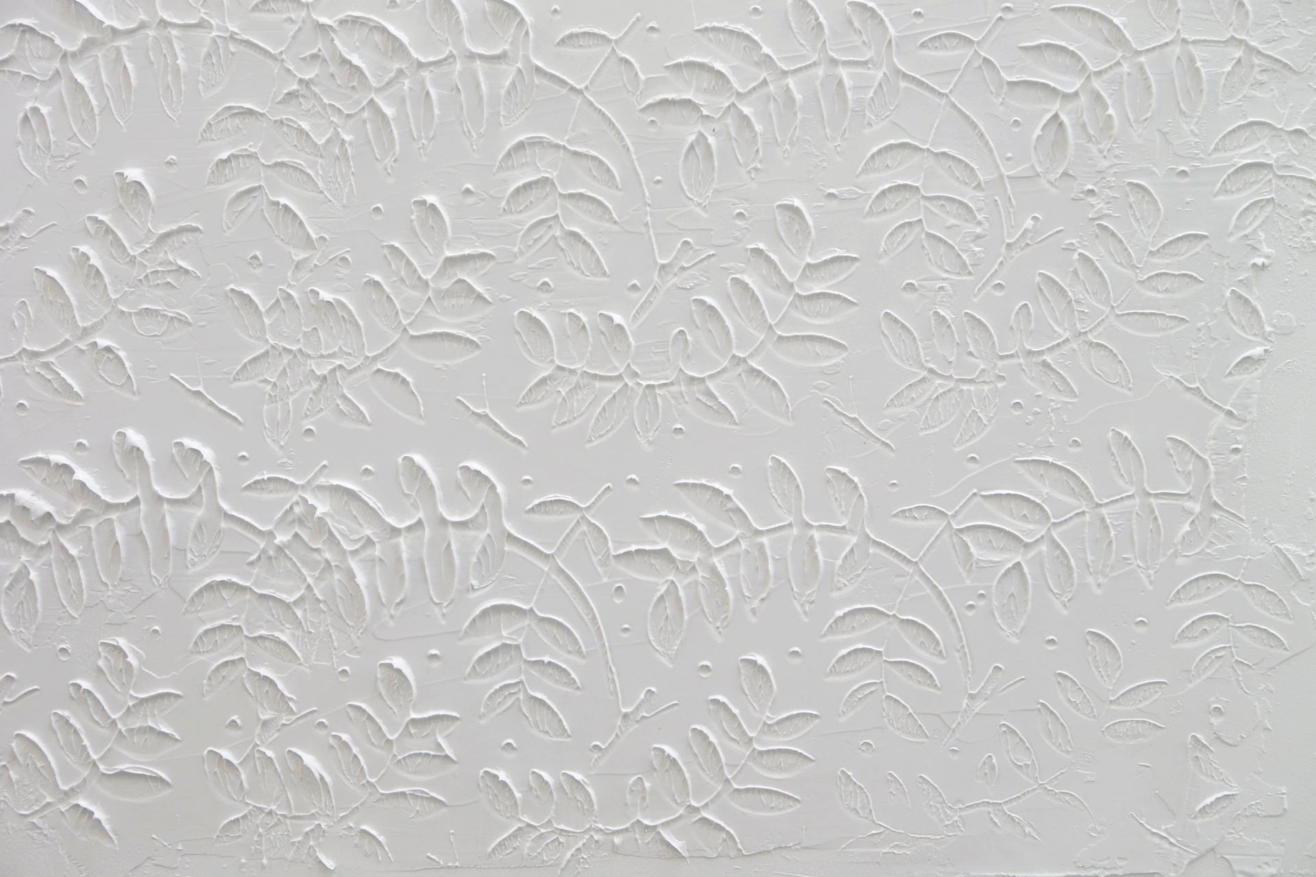 Além da pintura, é possível criar relevos na parede usando o rolo carimbo e massa para textura - Junior Lago/ UOL