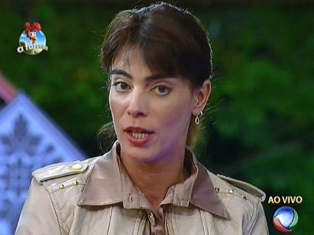 29.set.2014 - Heloisa Faissol vota em Robson Caetano para a segunda roça de "A Fazenda 7"