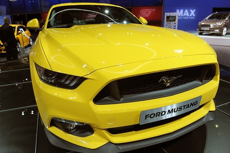 Ford Mustang no Salão de Paris 2014 - Eric Piermont/AFP