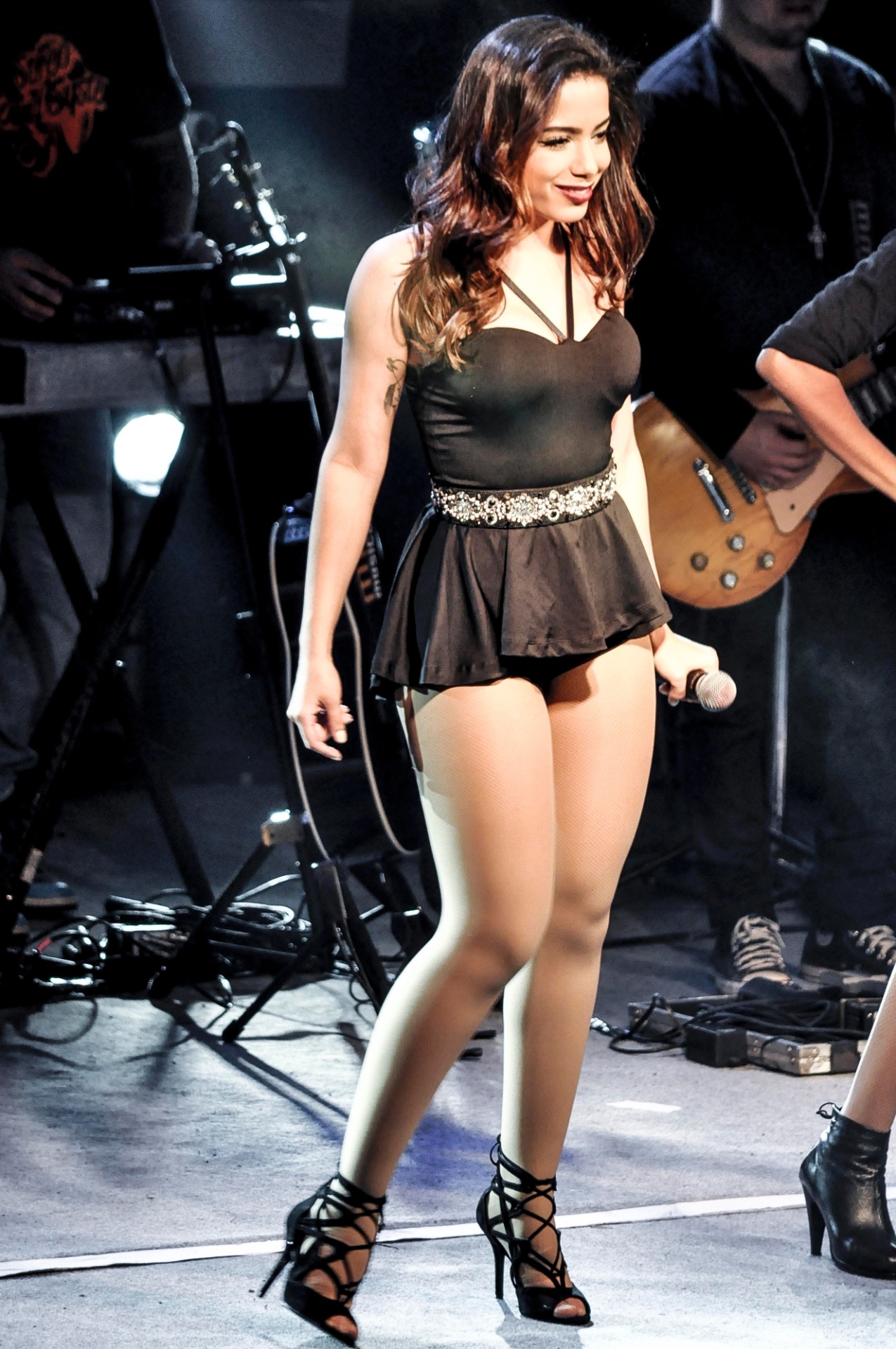 3.out.2014 - Anitta faz show sensual em Guarulhos, na casa noturna King Hall - Renato Cipriano e Cauê Garcia/Fotografia Store/Divulgação