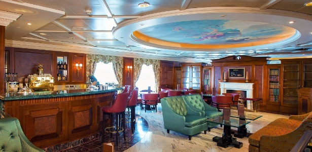 Interior de um dos navios da Oceania, que abrigam obras de arte valiosas - Divulgação/Oceania