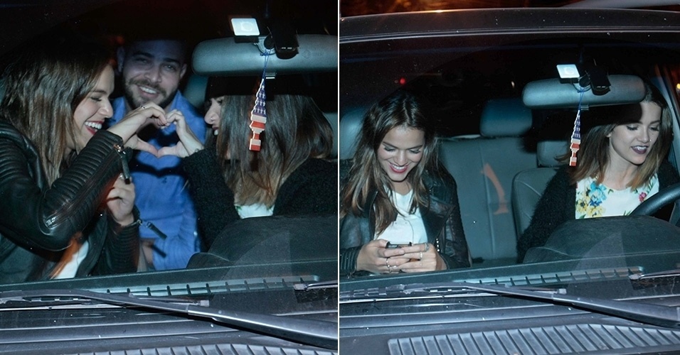 7.out.2014 - Bruna Marquezine e Manu Gavassi chegaram juntas dentro do carro da cantora para jantarem em um restaurante nos Jardins