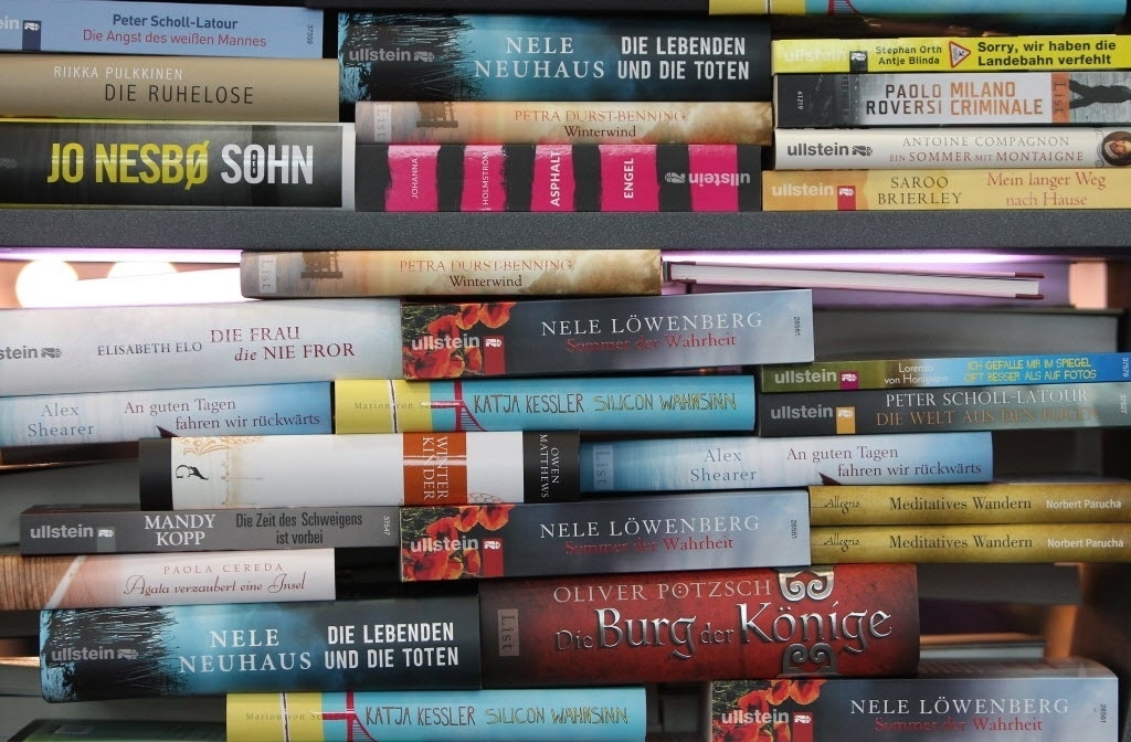 07.out.2014 - Diversos lançamento são expostos na Feira do Livro de Frankfurt - AFP