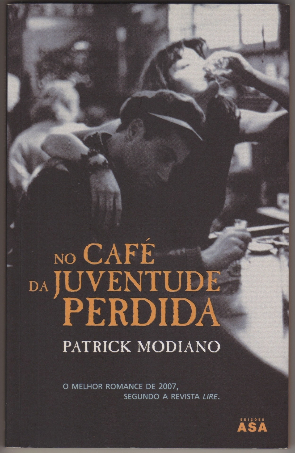 "No Café da Juventude Perdida", de Patrick Modiano - Reproduçãoi
