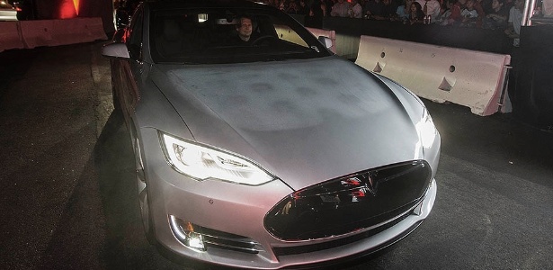 Tesla Model S P85D é "superelétrico" de 691 cv e 95 kgfm - Lucy Nicholson/Reuters