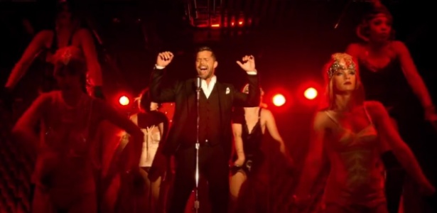 Cena do clipe de "Adiós", de Ricky Martin, lançado em versões em espanhol e inglês - Reprodução