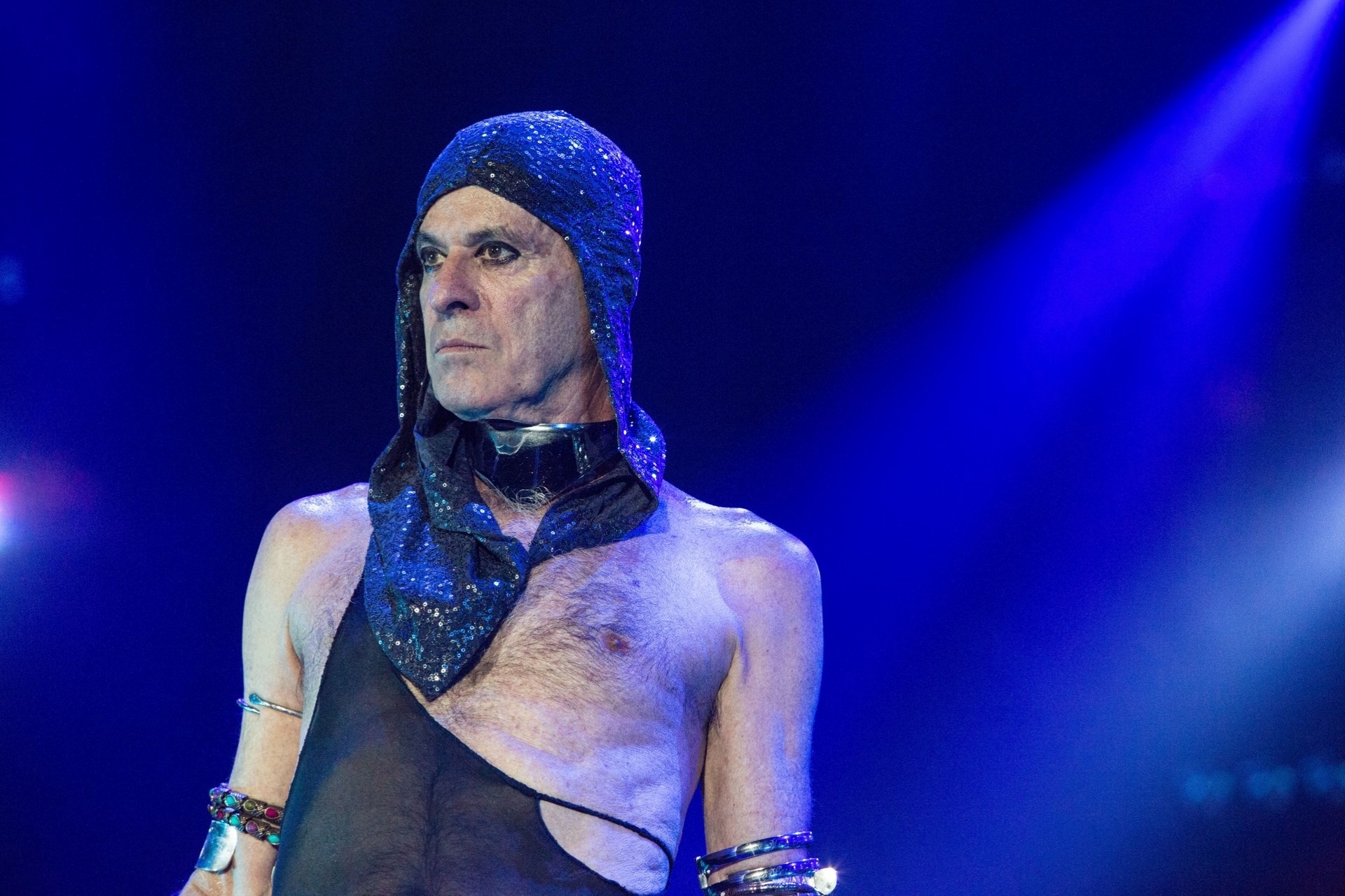 No sábado, Ney Matogrosso sobe ao palco do Teatro Positivo com a turnê "Atento aos Sinais". Ingressos a partir de R$ 146. - Marcos Hermes