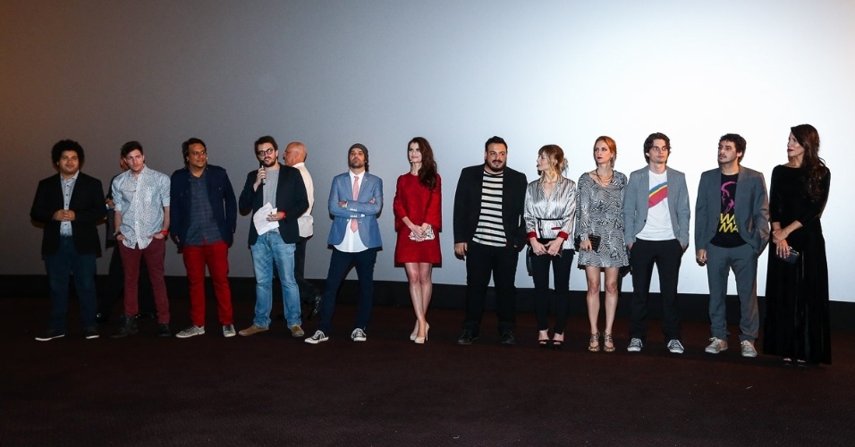 27.out.2014 - Elenco de "Tim Maia" apresenta o filme em um cinema de São Paulo.