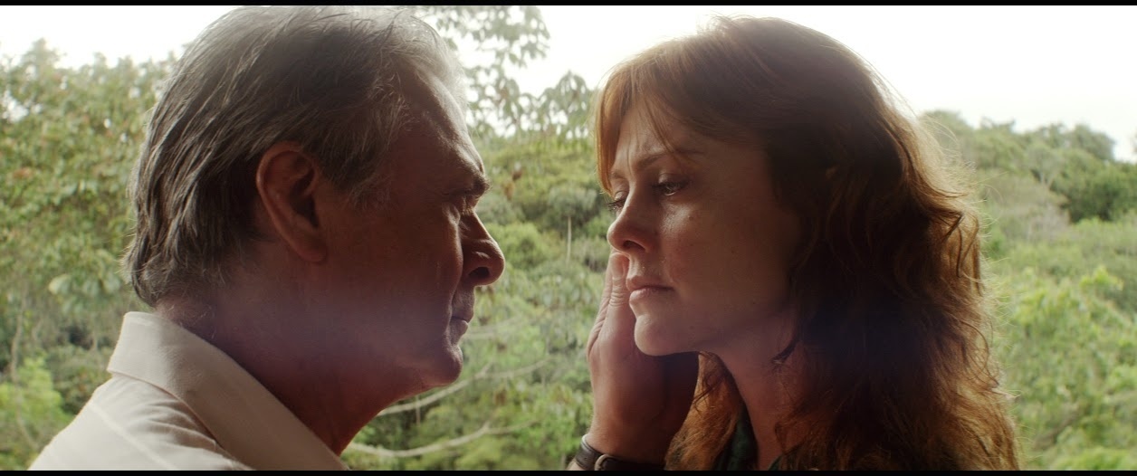 Bianca Joy Porte e Zé Carlos Machado em "Prometo um Dia Deixar essa Cidade" - Divulgação