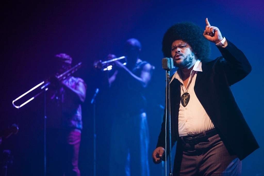 Babu Santana vive Tim Maia na biografia do cantor, dirigida por Mauro Lima - Divulgação