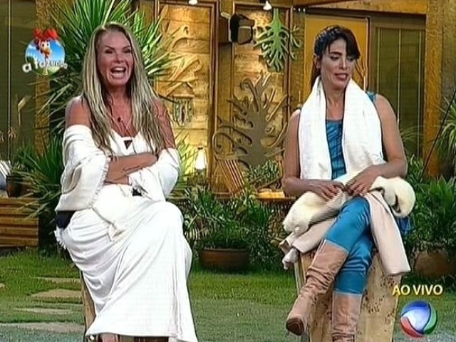 30.out.2014 - Cristina Mortágua e Heloisa Faissol disputam a preferência do público na sexta roça de "A Fazenda 7"