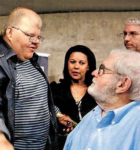 2011 - Jô Soares com o filho, Rafael Soares, em lançamento de seu livro "As Esganadas"
