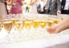 Pensando em economizar na festa? Veja dicas para poupar gastos com bebidas - Getty Images