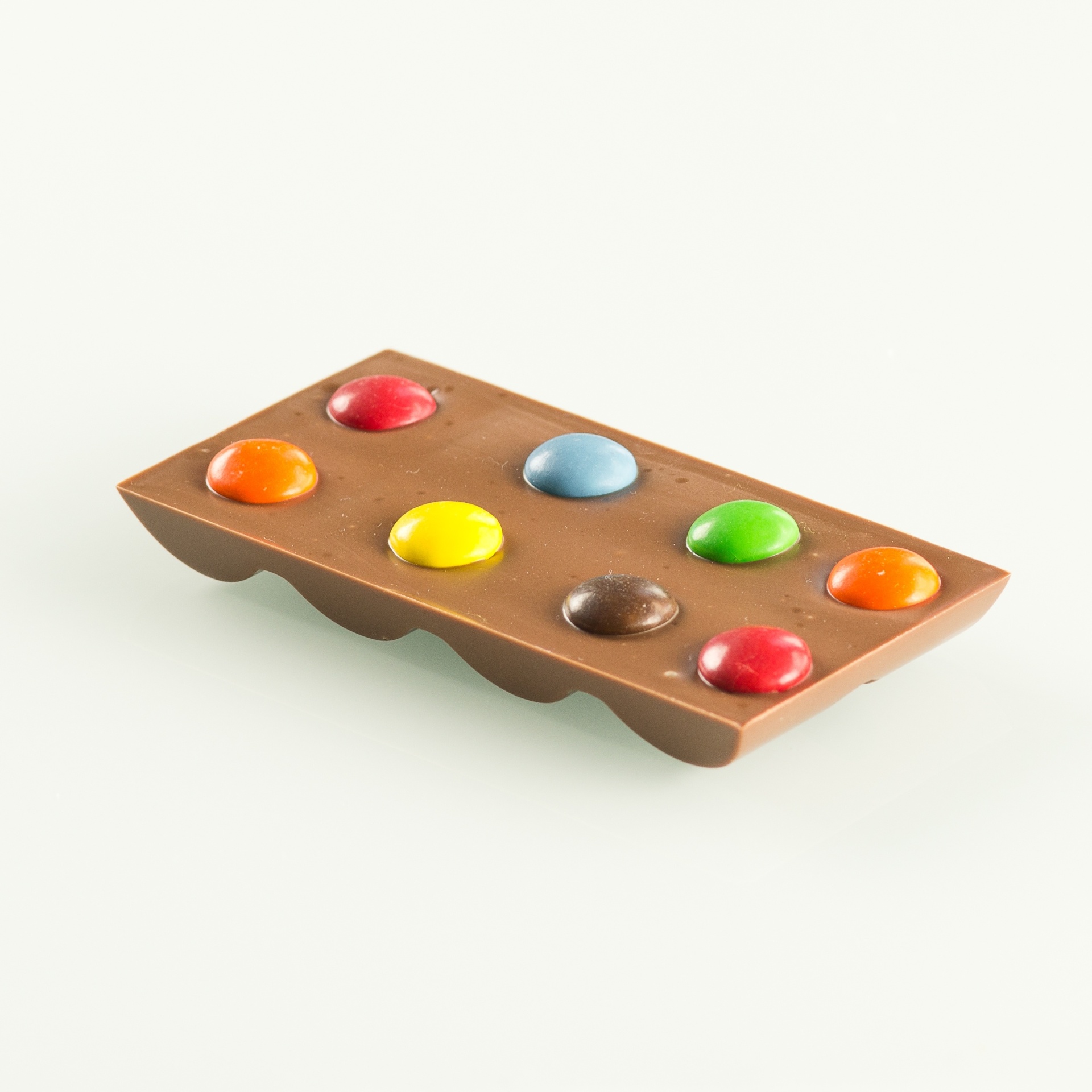 baby bum Labö Chocolats | Barra de chocolate ao leite com confeitos coloridos, da Labö Chocolats. A guloseimas é uma das novidades da feira Baby Bum (www.babybum.com.br/sao-paulo), que acontece de 5 a 8 de novembro de 2014, em São Paulo - Divulgação