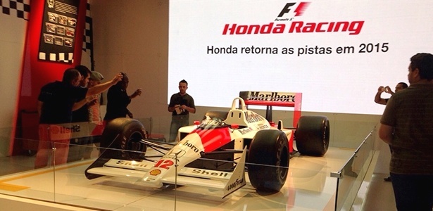 Carro de Senna na Honda - Alessandro Reis/UOL - Alessandro Reis/UOL