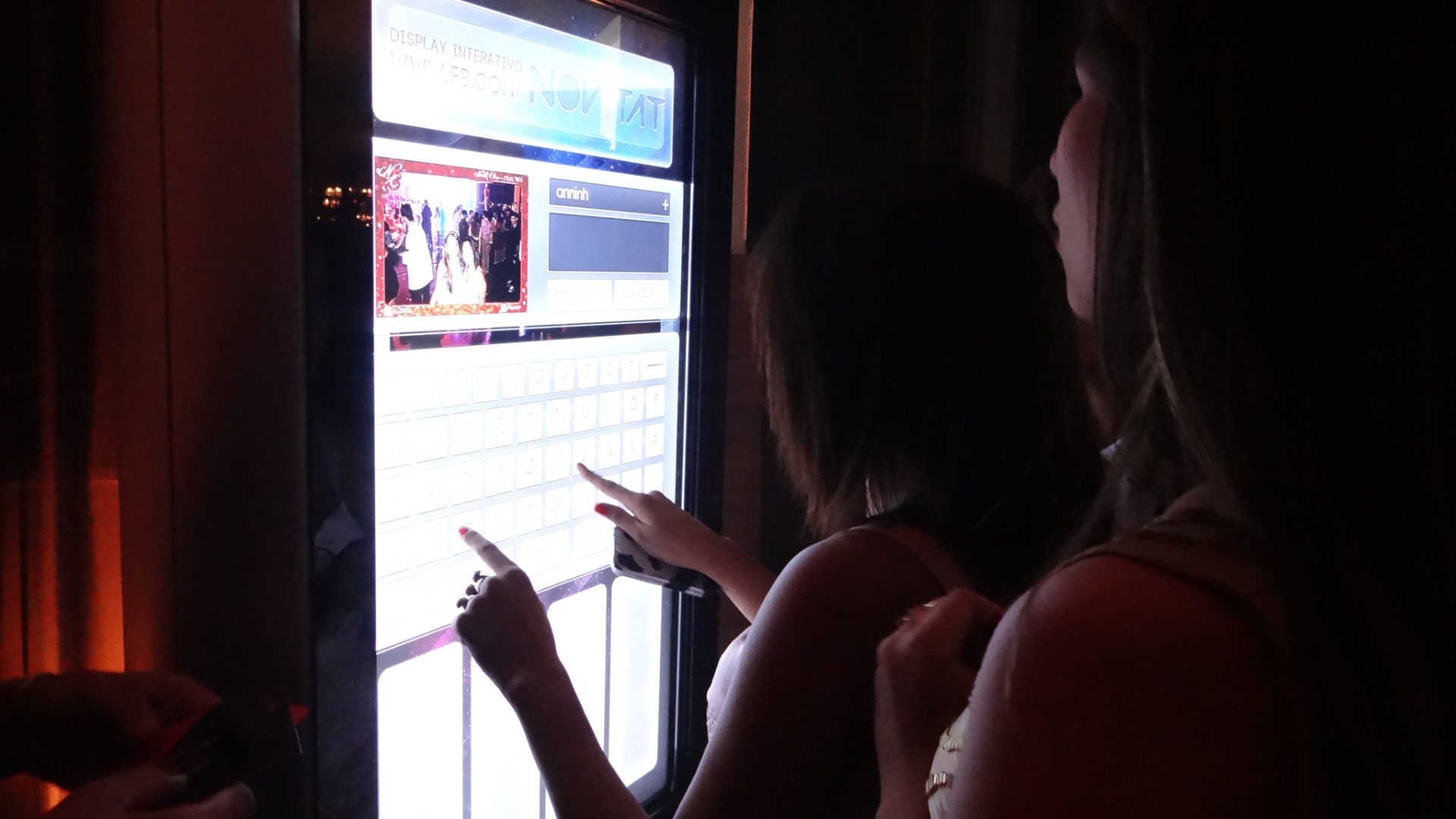 Display interativo - Divulgação