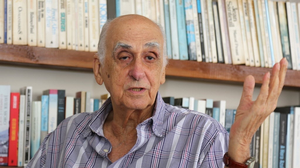 Zuenir Ventura recebe UOL em sua casa - Marco Antonio Cavalvalcanti/UOL