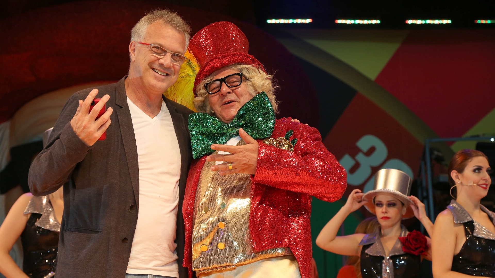 11.nov.2014 - Pedro Bial, autor do musical, com o protagonista Stepan Nercessian - Marco Antonio Cavalvalcanti/UOL