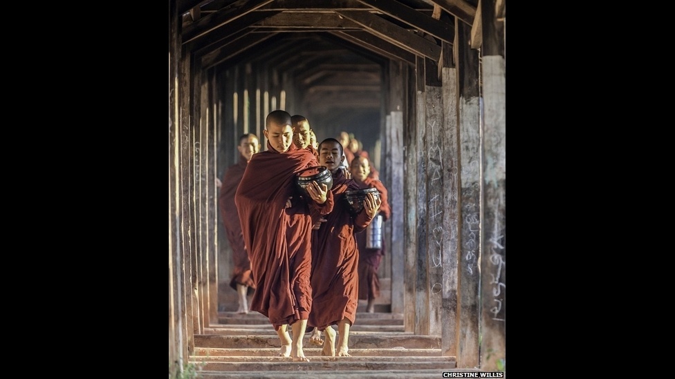 O concurso de fotografia "Faith Through a Lens 2014" ("Fé Através de uma Lente", numa tradução livre) escolheu as melhores imagens relacionadas à fé, caridade e religiosidade - Divulgação/BBC