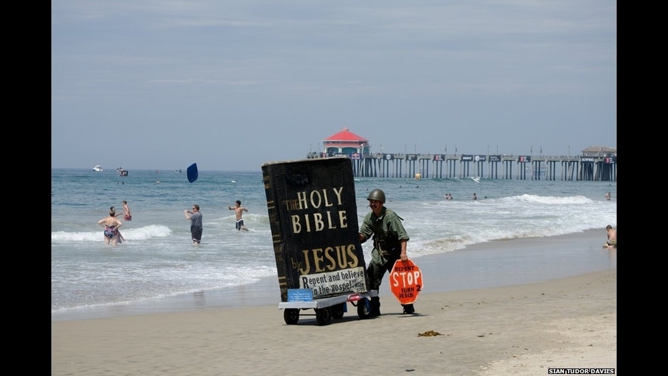 O concurso de fotografia "Faith Through a Lens 2014" ("Fé Através de uma Lente", numa tradução livre) escolheu as melhores imagens relacionadas à fé, caridade e religiosidade - Divulgação/BBC