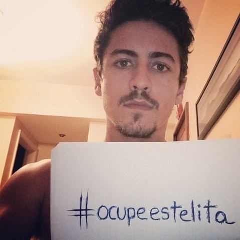 Jesuíta Barbosa apoia o Movimento Ocupe Estelita, que defende um destino diferente para o Cais Estelita do que a construção de um condomínio de luxo  - Reprodução/Facebook